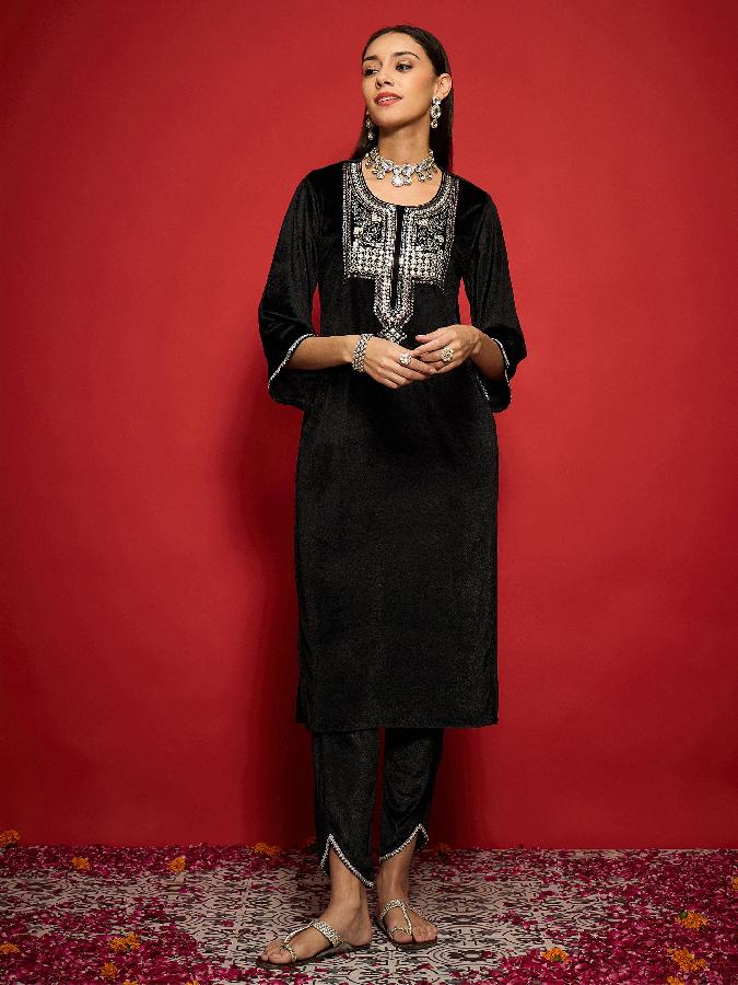 Black Velvet Embroidered Round Neck Straight Kurta